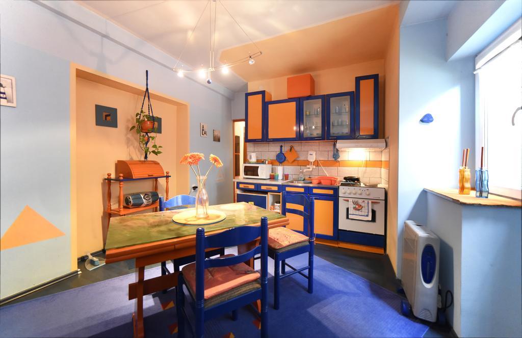 Apartment Orange Purple Blue Zagreb Exteriör bild
